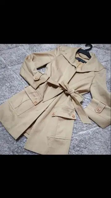 EPoca 베이지 트렌치코트 사이즈 40