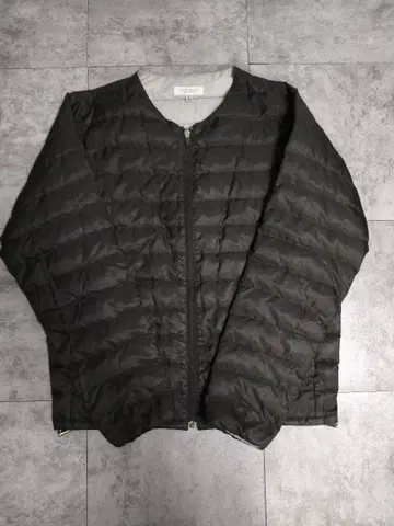 뷰티&유스 아라이 700FP 다운 자켓 애로우즈