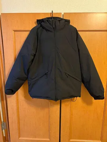 GU 웜 패디드 후드티 블랙 L 사이즈