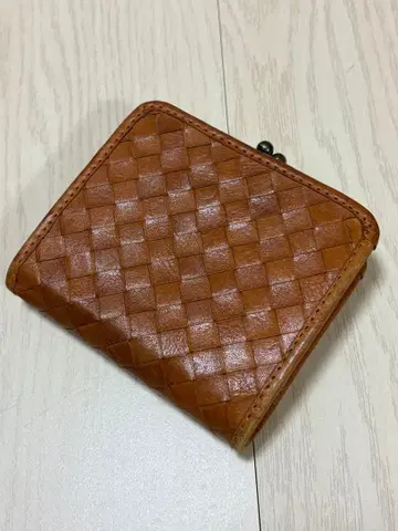 브라운 가죽 뜨개질 접이식 지갑