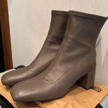 오데트 에 오딜 숏부츠