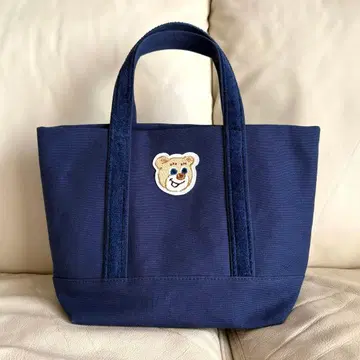 러브러리 바이 페이러 올드 테디 와펜 토트백