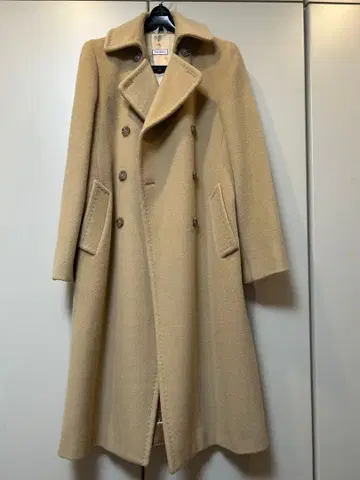 베이지 더블 브레스트 롱 코트