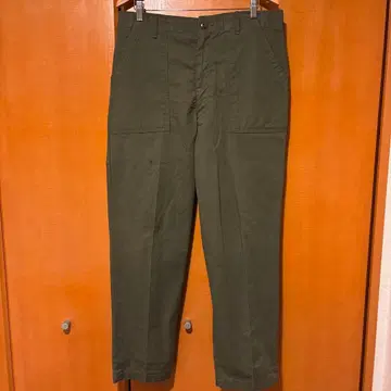 유틸리티 팬츠 올리브색