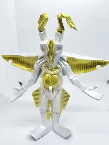 울트라맨 소프트 비닐 파워드 제튼 리페인트