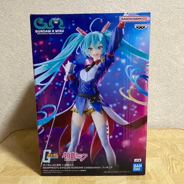 하츠네 미쿠 건담 콜라보 피규어