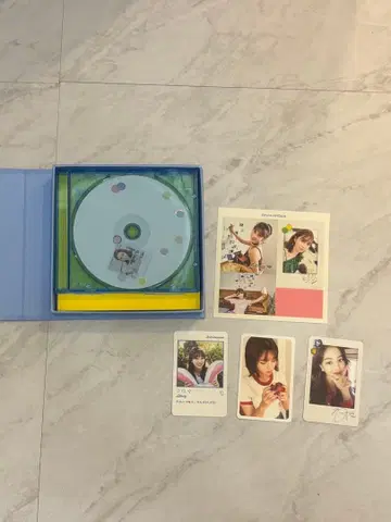 TWICE 1st Album Twicetagram
