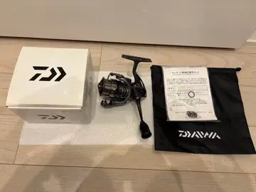 DAIWA LUVIAS 2004 스피닝 릴