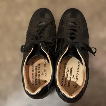 TAKEO KIKUCHI GERMAN TRAINER 블랙