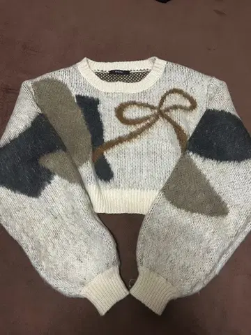 숏 루즈 자카드 니트 EMODA 아이보리