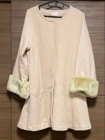 살몬 핑크 노카라 코트 아우터 겉옷 퍼 포함 플레어 A라인