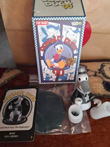 POP MART 도널드 덕 90주년 피규어