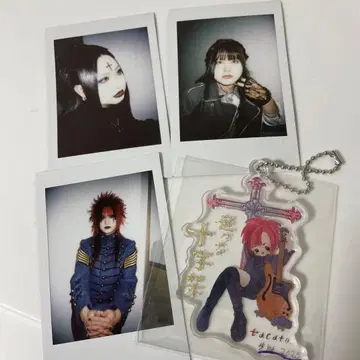 다양한 십자가 폴라로이드 아크릴 키링 세트