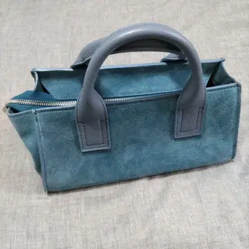 ELYSIR 스웨이드 롱 스퀘어 토트백