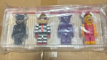 맥도날드 고질라 베어브릭