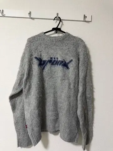 그레이 로고 니트 스웨터 F 사이즈