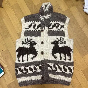 캐나다제 사슴 패턴 니트 베스트