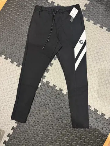 CHRONOS 블랙 조거 팬츠 택 포함 새상품