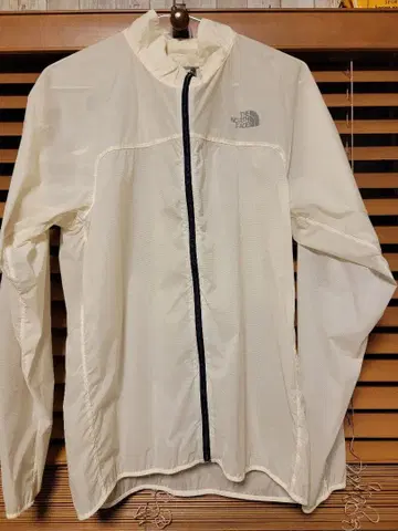 THE NORTH FACE 나일론 자켓 화이트