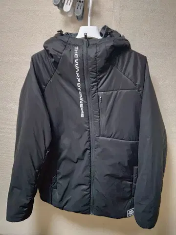 THE WARP BY ANNERRE 블랙 자켓 (충전솜)