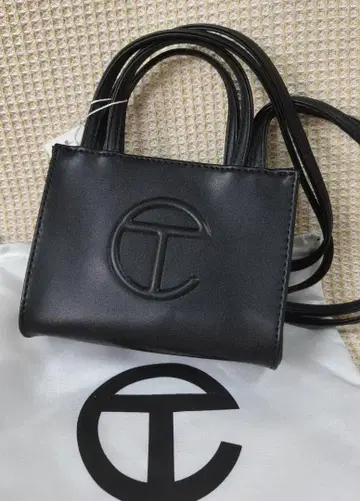 인기품 Telfar 블랙 숄더백