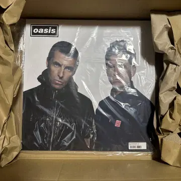 Oasis Live '25 투어 팜플렛 오아시스