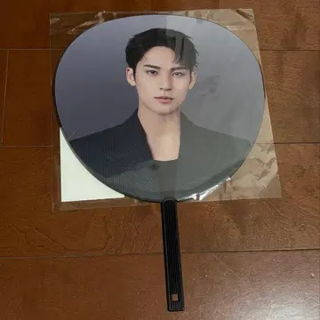 SEVENTEEN NEW_JAPAN 부채 민규