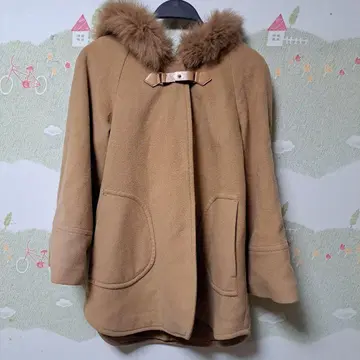 베이지 브라운 팩스 퍼(Faux Fur) 장식 더플 코트 판초