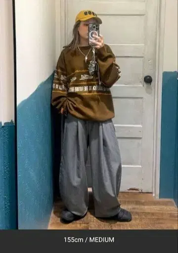 백 투 더 퓨처 콜라보 니트