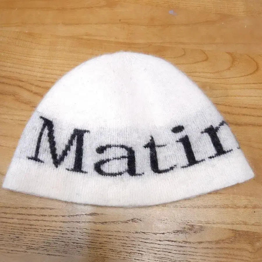 MATIN KIM | 마뗑킴 Matin Kim Logo Jacquard Short Beanie on Bunjang