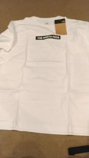 THE NORTH FACE 화이트 티셔츠 M N1321001X