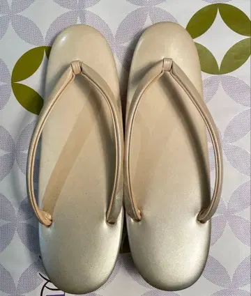 조리 크림색 아이보리 그라데이션