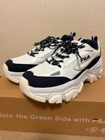 새상품 휠라 통굽 스니커즈 25.5