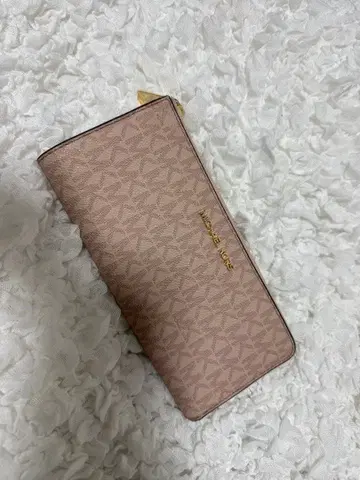 미사용 새상품 마이클코어스 장지갑