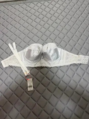 화이트 브라 E70 숏팬츠 세트