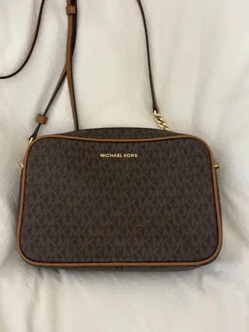 MICHAEL KORS 모노그램 숄더백