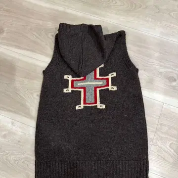 후드 부착 니트 베스트 다크 그레이