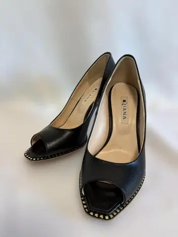 DIANA 블랙 오픈토 하이힐 23.5