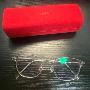 JINS 실버 프레임 라운드 안경 케이스 포함