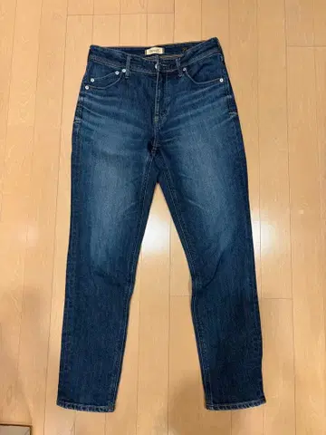 야누크 RUTH 사이즈 25 슬림 테이퍼트 57131062