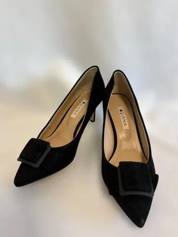 다이애나 블랙 스웨이드 리본 스틸레토 펌프스 23.5cm