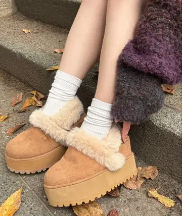 SNS에서 화제! 통굽 2WAY 페이크 무스탕 클로그