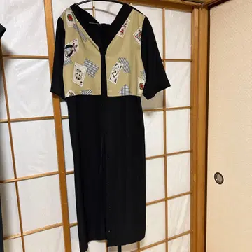 후리후 반팔 원피스 블랙과 베이지