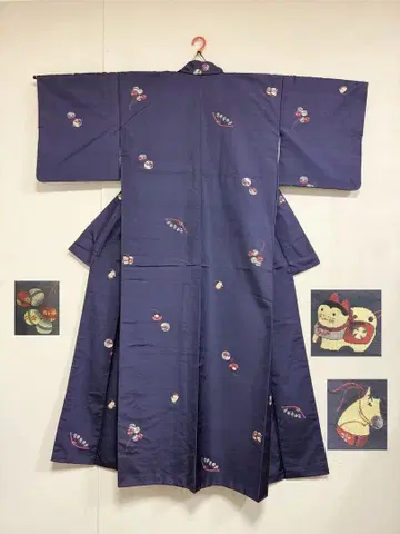 S23 일본 의류 기모노 [ 고양이 말 방울 ] 패턴  기모노 순수 실크