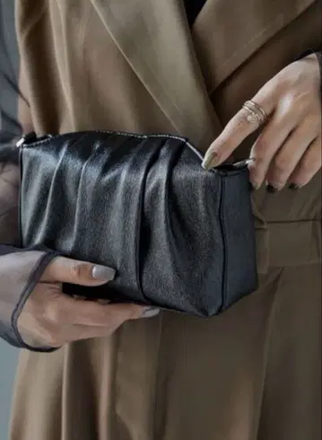 niana 턱 디자인 샤이니 백 숄더 경사 포멀