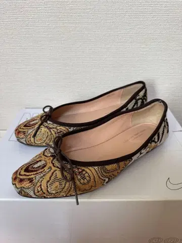 그린 라벨 릴랙싱 발레 슈즈 23.5 플랫슈즈