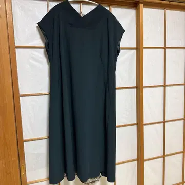 프리 다크 그린 슬리브리스 원피스