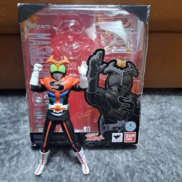 SHFiguarts 가면라이더 스트롱거