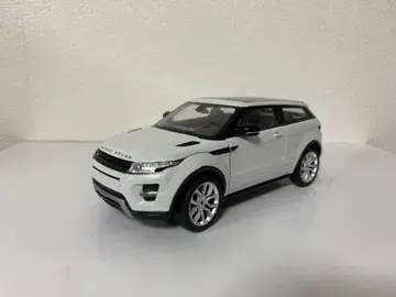 윌리제 레인지로버 이보크 미니카 화이트 1/24