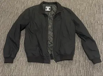 블랙 집업 점퍼